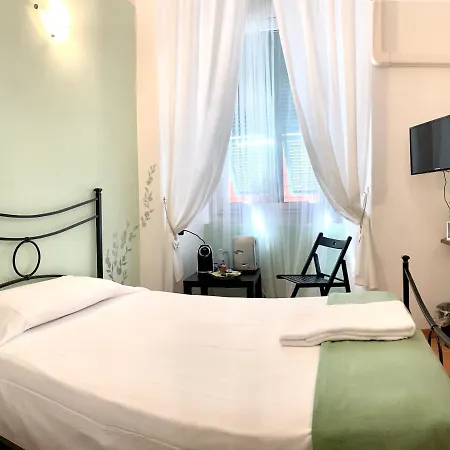 Virginia's Rooms-private Free Parking And Carignano District 4*