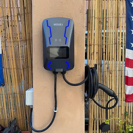 Virginia's Rooms-private Free Parking And Carignano District Penzion