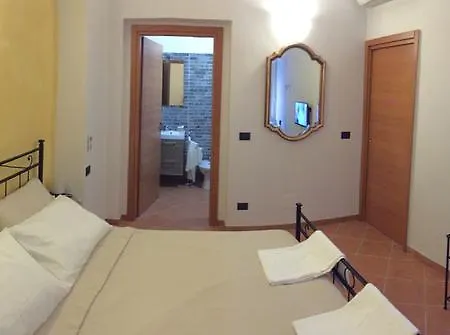 Virginia's Rooms-private Free Parking And Carignano District Maison d'hôtes Gênes