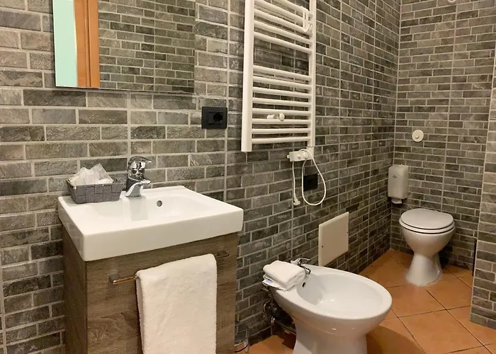 Vendégház Virginia's Rooms-private Free Parking And Carignano District Genova