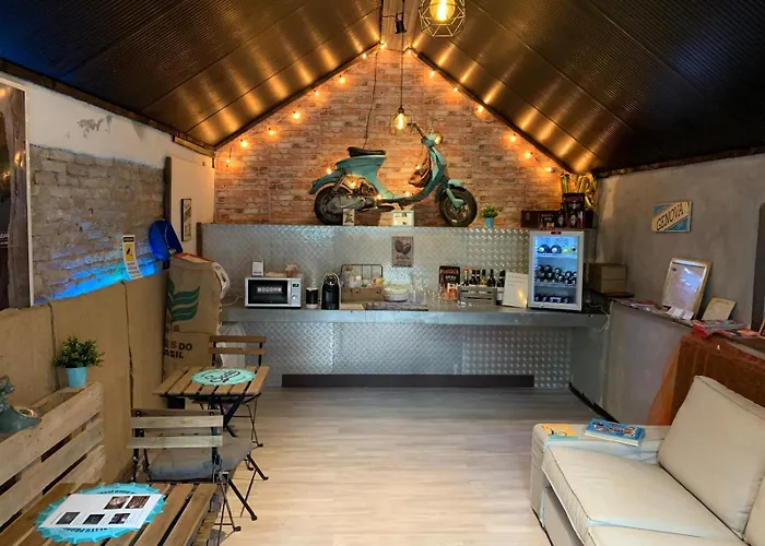 Πανσιόν Virginia's Rooms-private Free Parking And Carignano District Γένοβα