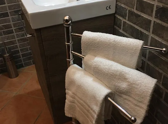 Virginia's Rooms-private Free Parking And Carignano District