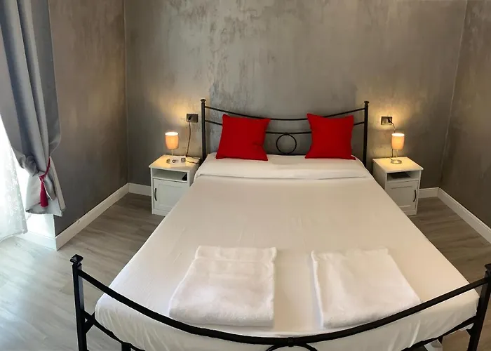 Virginia's Rooms-private Free Parking And Carignano District 4*