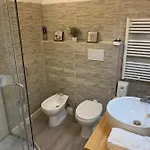 Virginia's Rooms-private Free Parking And Carignano District Gasthuis
