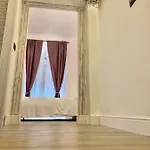 Virginia's Rooms-private Free Parking And Carignano District Genua