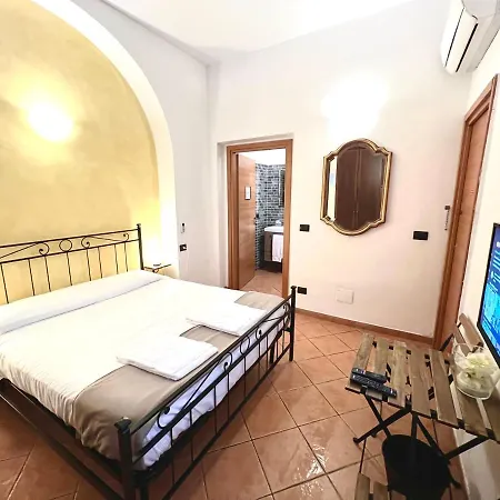 Virginia's Rooms-private Free Parking And Carignano District جنوة